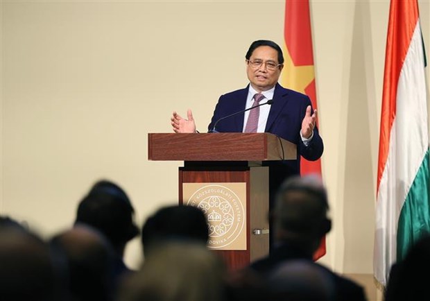Primer Ministro pronuncia discurso sobre políticas de Vietnam en Universidad de Budapest