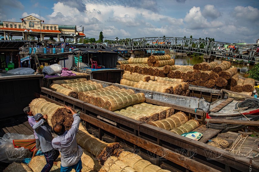 Aldea de tejeduría de esteras en Vietnam