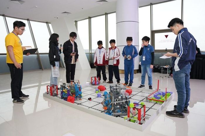 El Campeonato Nacional de Robótica VEX encuentra talentos para competencias internacionales
