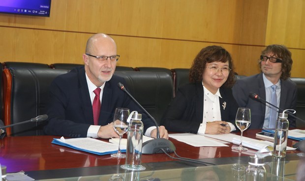 Vietnam y República Checa impulsarán cooperación en protección ambiental