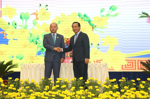 Delegación camboyana realiza visita previa al Tet a provincia vietnamita de Long An