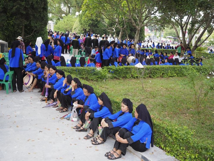 Preservar las melodías Co Lau del pueblo Nung Phan Slinh