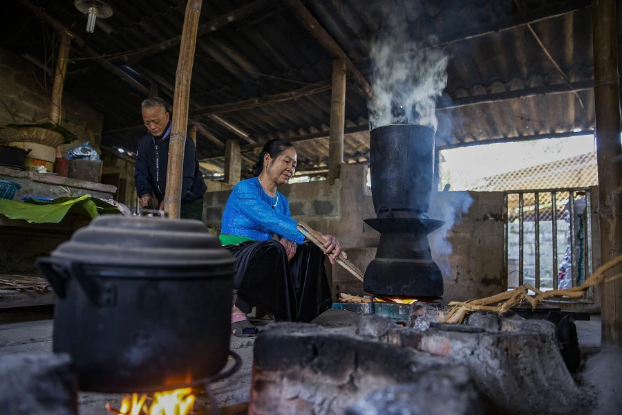 El Año Nuevo Lunar - La mayor fiesta del año para los Muong de Hoa Binh