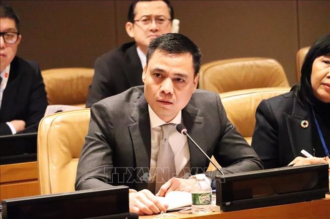 Vietnam reafirma la importancia de la paz y la estabilidad para superar retos globales