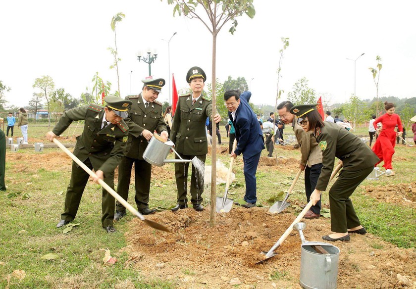 Festival de plantación de árboles 2024 Aunar esfuerzos para proteger el medio ambiente y responder al cambio climático