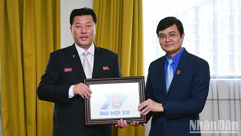 Las Uniones Juveniles de Vietnam y Corea del Norte impulsan los contactos