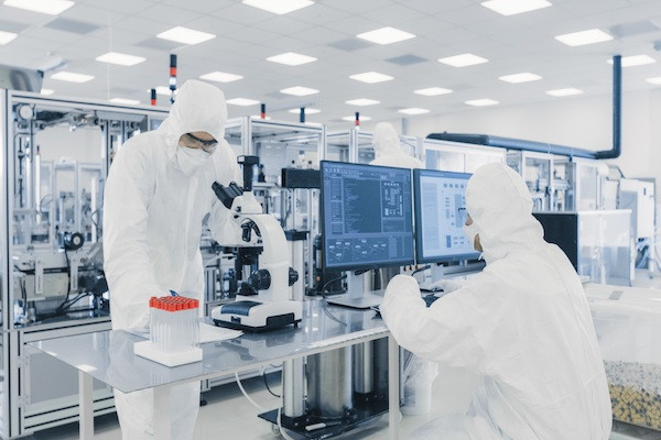 Vietnam acelera plan para formar a 50 000 ingenieros de semiconductores