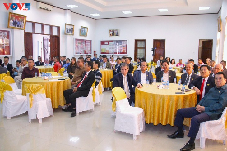 Los vietnamitas en Laos se unen para construir el país y cultivar la amistad binacional