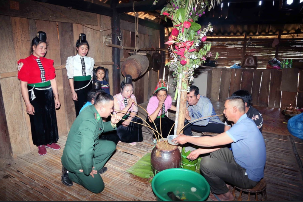 Ceremonia Sa Tip una característica cultural única del grupo étnico Xinh Mun en Son La