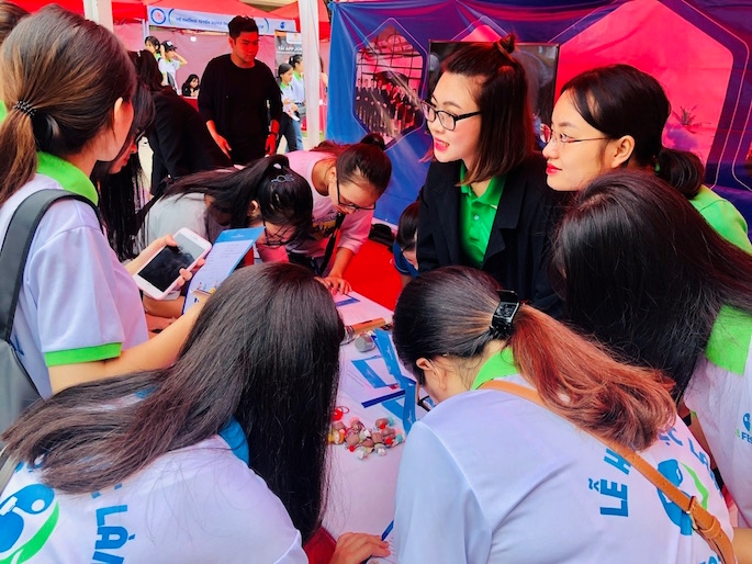 Primera Feria de Empleo en Vietnam para mujeres trabajadoras