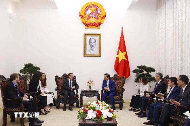 Vietnam y Australia refuerzan su cooperación en el desarrollo de proyectos de energía eólica marina