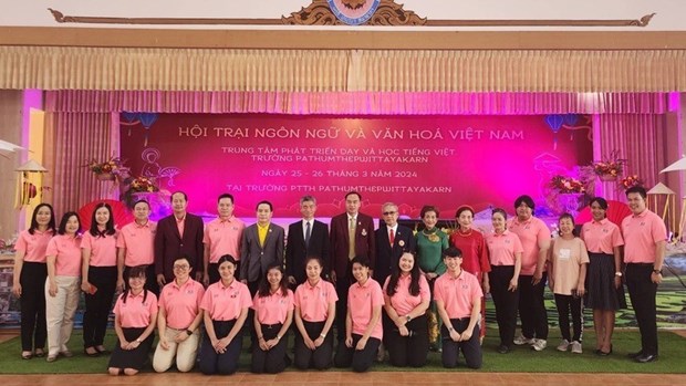 Efectúan en Tailandia campamento de verano de lengua y cultura vietnamita