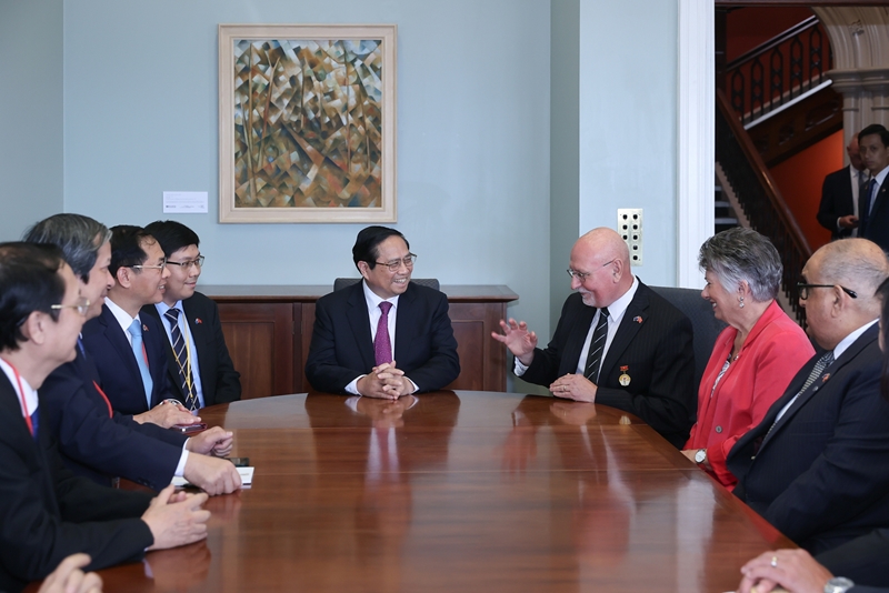 Premier vietnamita se reúne con presidente de la Asociación de Amistad Nueva Zelanda - Vietnam