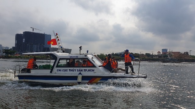 Millones de peces y moluscos se liberan para regenerar los recursos pesqueros en Vietnam