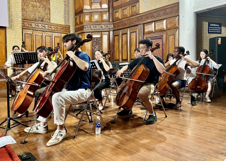 Jóvenes artistas vietnamitas e internacionales se unen al proyecto Sonidos de Hermandad