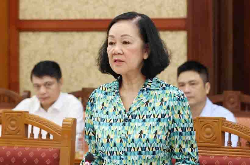 Más esfuerzos para perfeccionar el sistema teórico sobre la renovación vietnamita