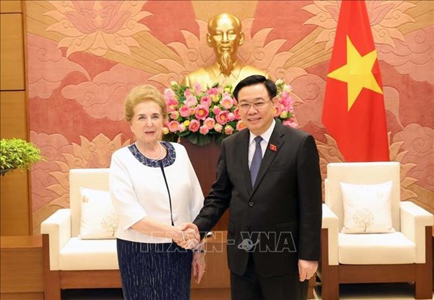 Profundizan cooperación multifacética entre Vietnam y Hungría