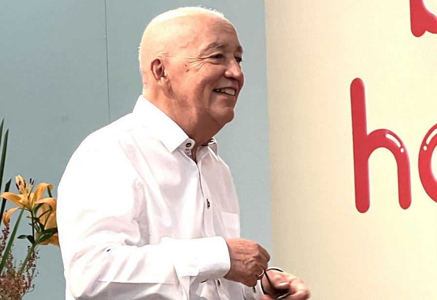 Vietnam se convertirá en icono mundial de felicidad y prosperidad, dice el profesor Ha Vinh Tho