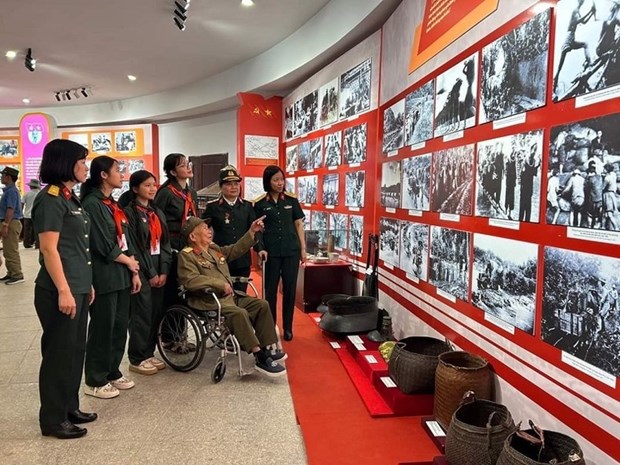Arranca la exposición sobre servicios logísticos en campaña de Dien Bien Phu