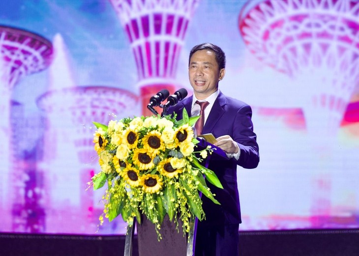 Inauguran diversos eventos culturales y turísticos en localidades vietnamitas