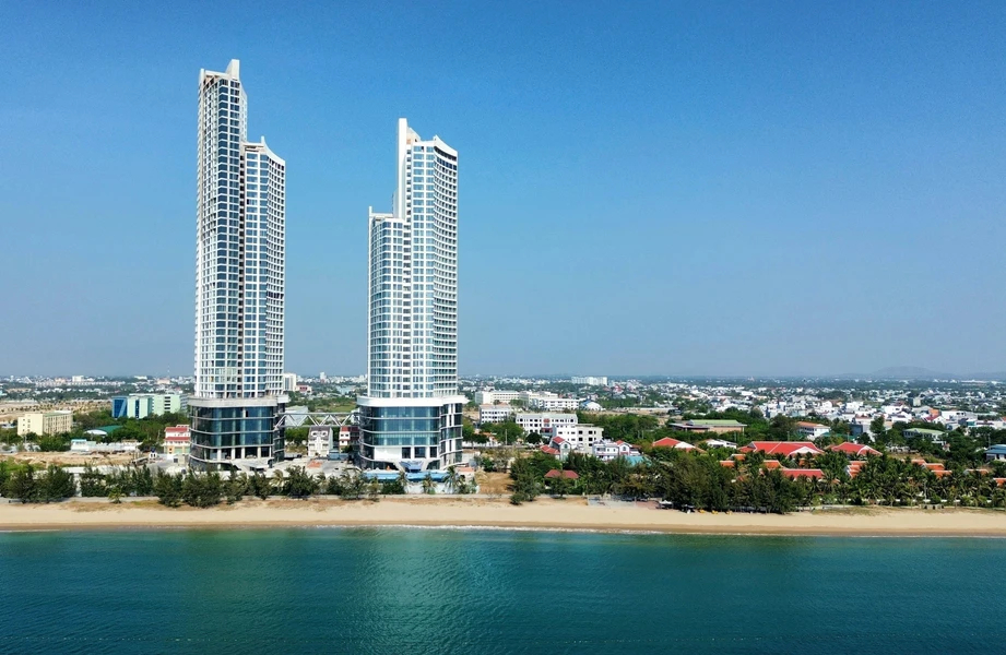 Ninh Thuan fortalece conectividad regional y nacional para desarrollar turismo