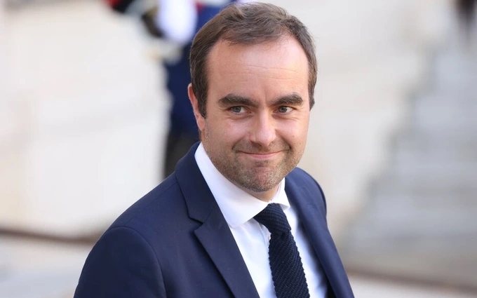 El ministro de las Fuerzas Armadas de Francia asistirá al 70 º aniversario de la victoria de Dien Bien Phu