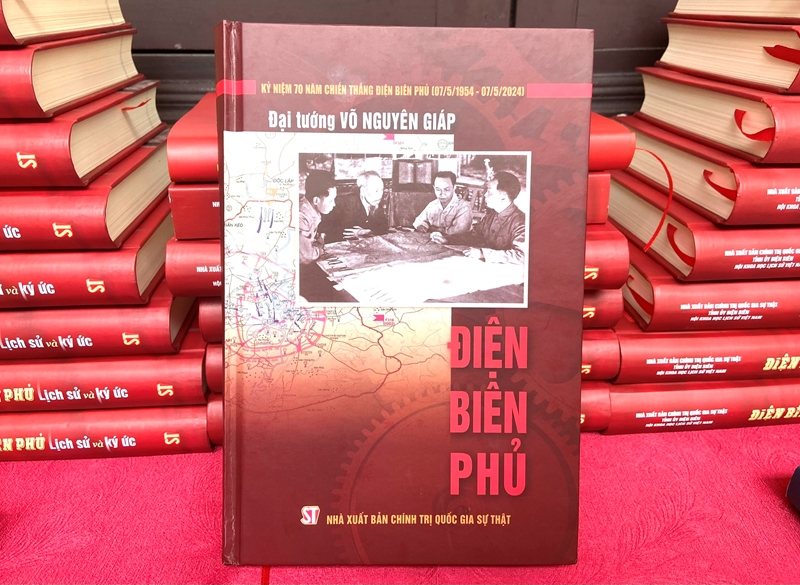 Presentan la novena edición del libro “Dien Bien Phu” del General Vo Nguyen Giap