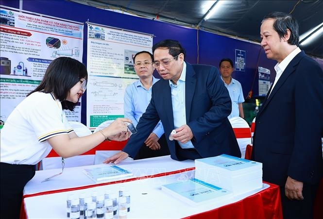 El primer ministro apoya el emprendimiento entre jóvenes