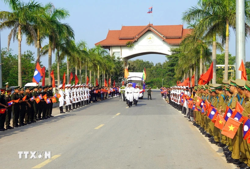 Repatrian restos de soldados voluntarios vietnamitas caídos en Laos