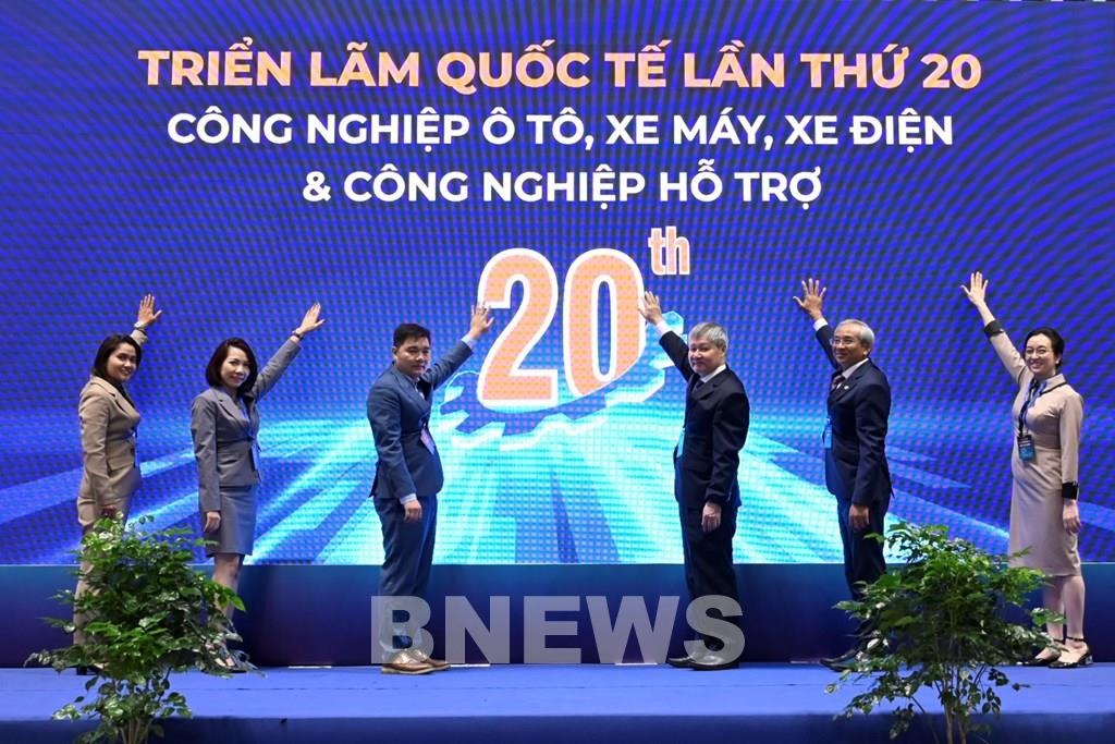 Cerca de 300 empresas participan en Autotech  Accessories 2024