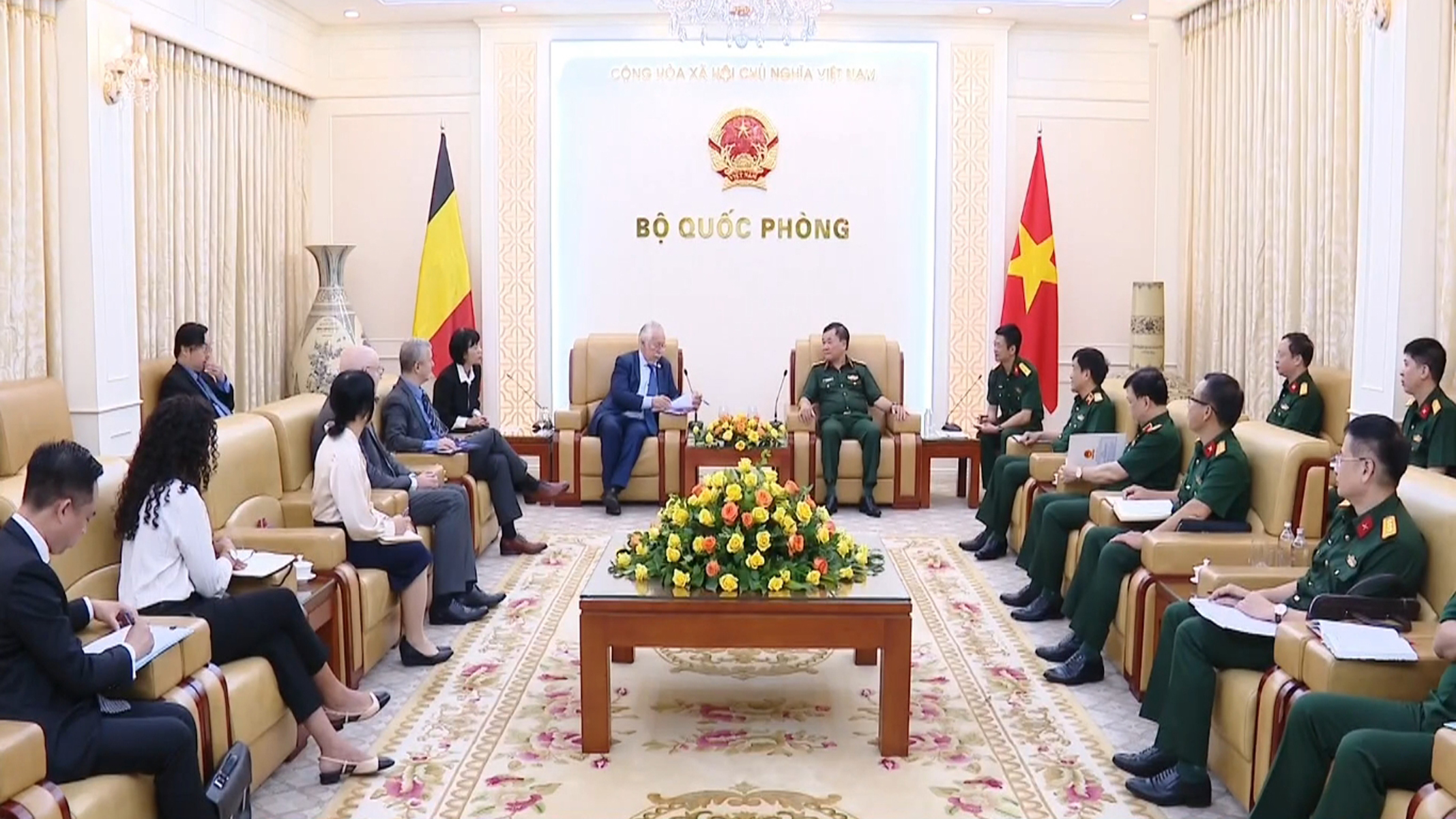 Vietnam y Bélgica promueven cooperación en defensa