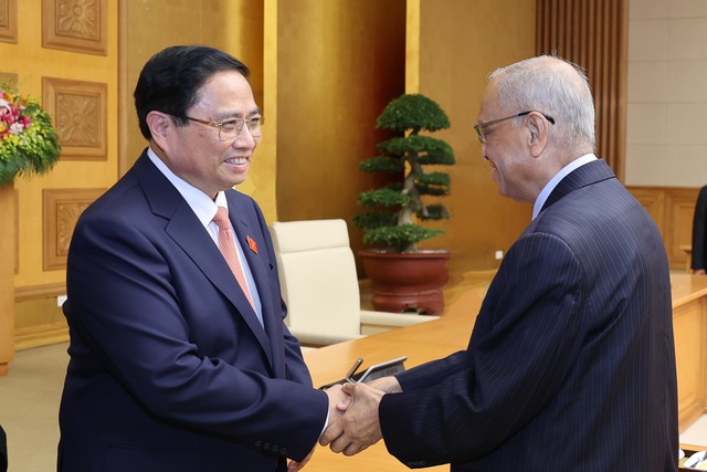Vietnam dispuesto a crear condiciones favorables para actividades de grandes corporaciones indias