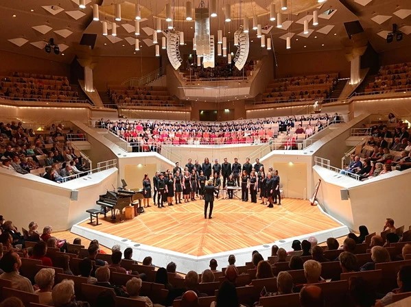 Canciones populares vietnamitas ocupan un lugar central en la sala de conciertos de Berlín