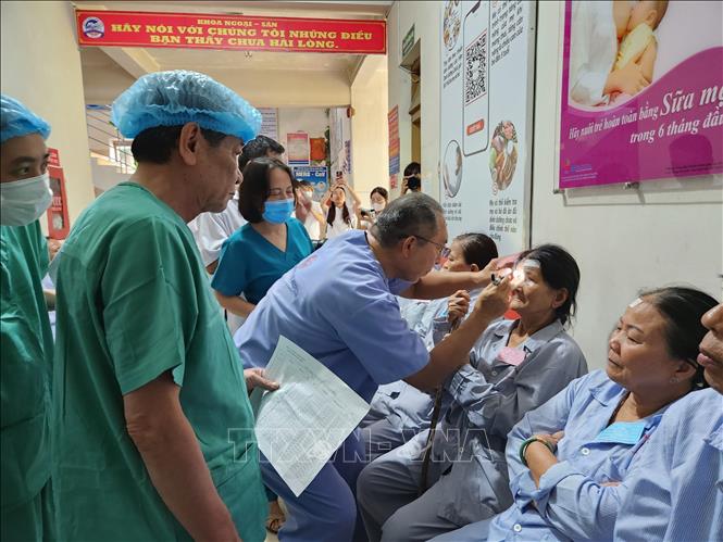 Llevar la luz a los más desfavorecidos de las zonas montañosas de Thua Thien – Hue