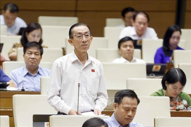 Legisladores analizan la resolución 43 sobre recuperación socioeconómica