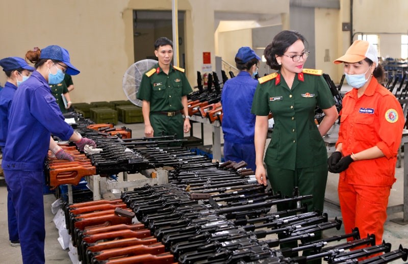 Vietnam promulga nuevas políticas para fomentar a la industria de defensa