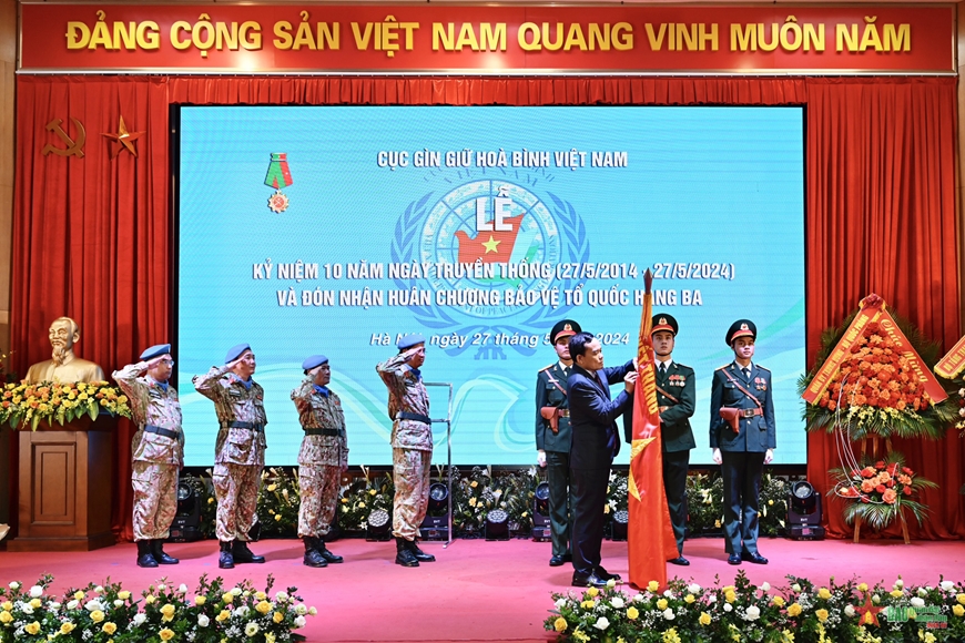 Celebra 10 años de fundación del Departamento de Mantenimiento de Paz de Vietnam
