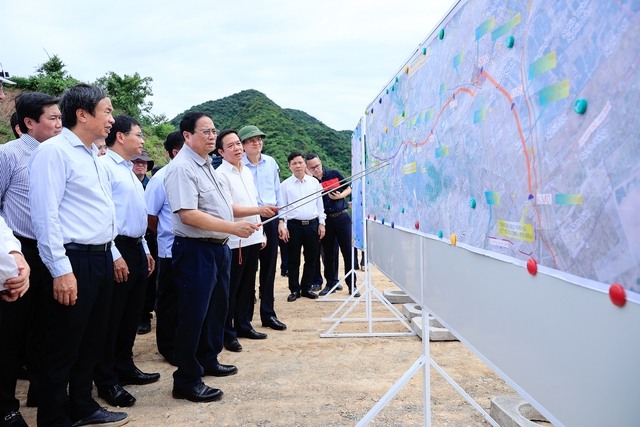 Primer ministro vietnamita verifica instalaciones y proyectos de infraestructura en Ninh Binh