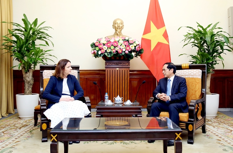 Más cooperación multisectorial con Polonia