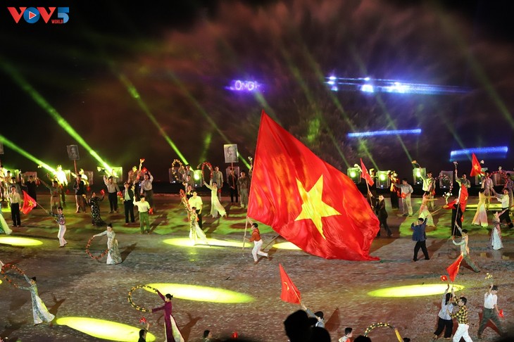 Inauguran Segundo Festival Fluvial de Ciudad Ho Chi Minh