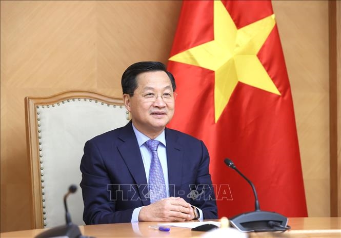 Vicepremier de Vietnam mantiene conversación telefónica con la secretaría del Tesoro de Estados Unidos