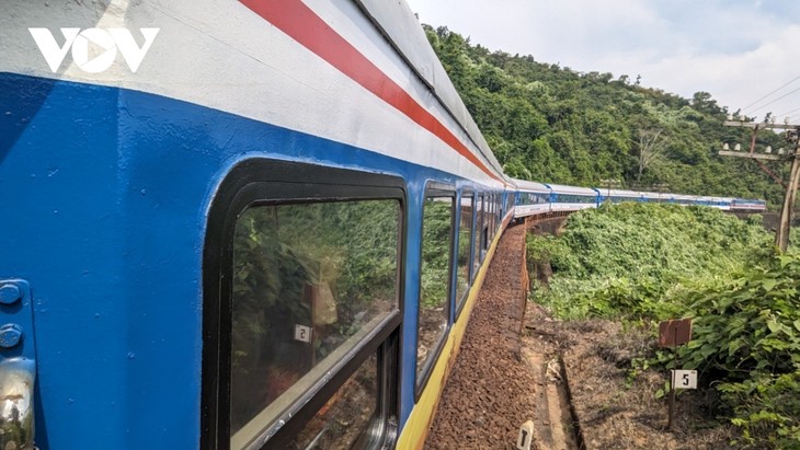 Recorrer la ruta en tren más bella de Vietnam