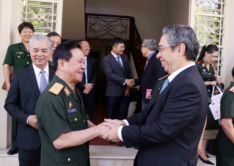 Promueven relaciones de amistad especial entre Vietnam y Laos