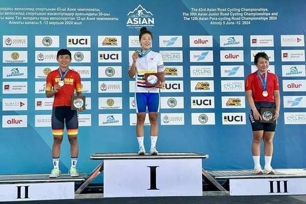 Atleta vietnamita gana medalla de plata en Campeonato Asiático de Ciclismo