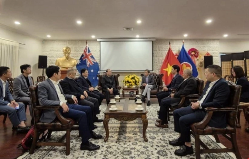 Promueven eficiencia de labores relativas a compatriotas en Australia