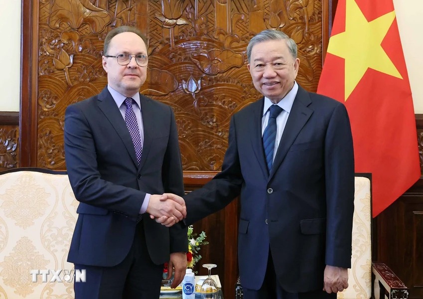 Rusia, socio confiable de Vietnam, enfatiza el Presidente vietnamita