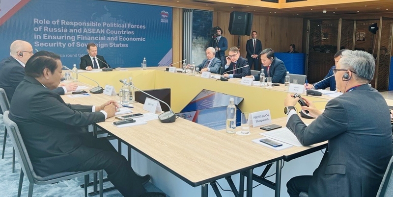 Delegación de PCV participa en el foro interpartidario de BRICS