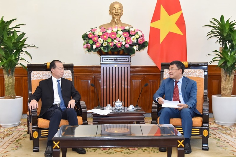 Vietnam y China acuerdan avanzar en la cooperación multisectorial