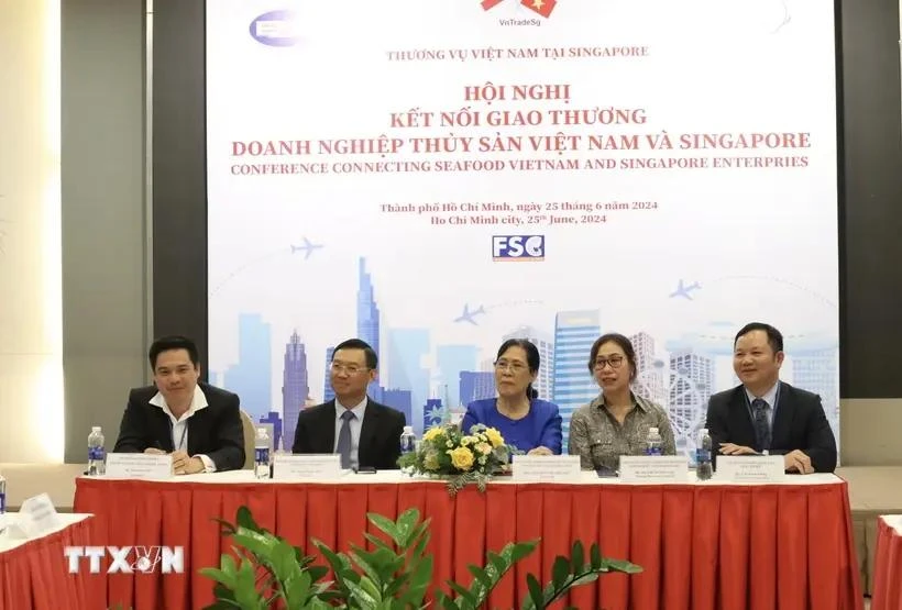 Efectúa conferencia sobre la conexión entre las empresas pesqueras de Vietnam y Singapur