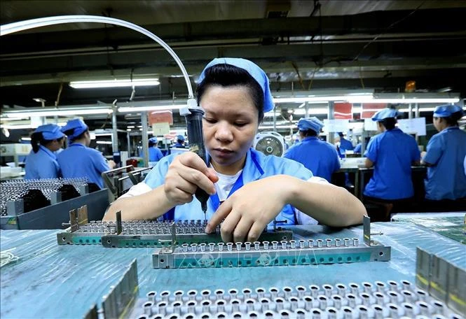 Vietnam tiene gran oportunidad en industria de semiconductores, afirma experto estadounidense